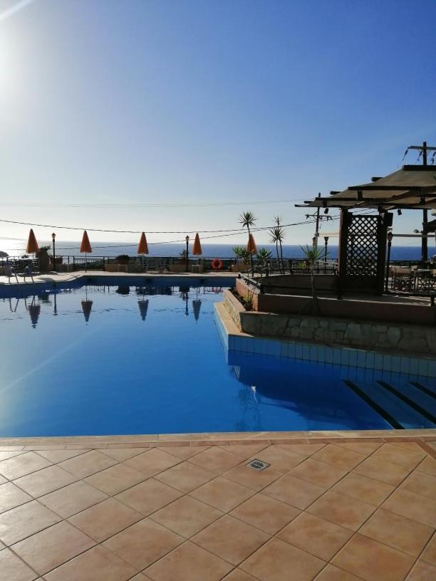 Bella Vista Hotel "By Checkin" Hersonissos  Ngoại thất bức ảnh