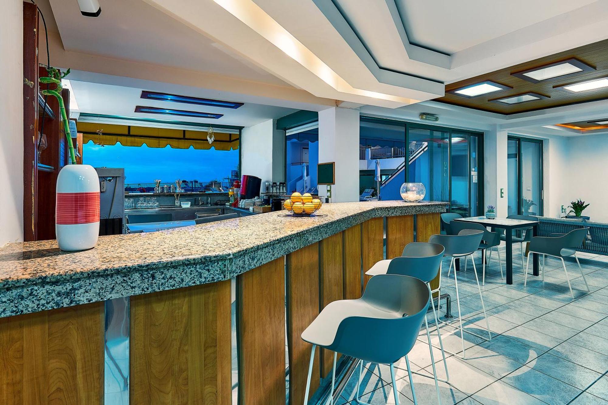 Bella Vista Hotel "By Checkin" Hersonissos  Ngoại thất bức ảnh