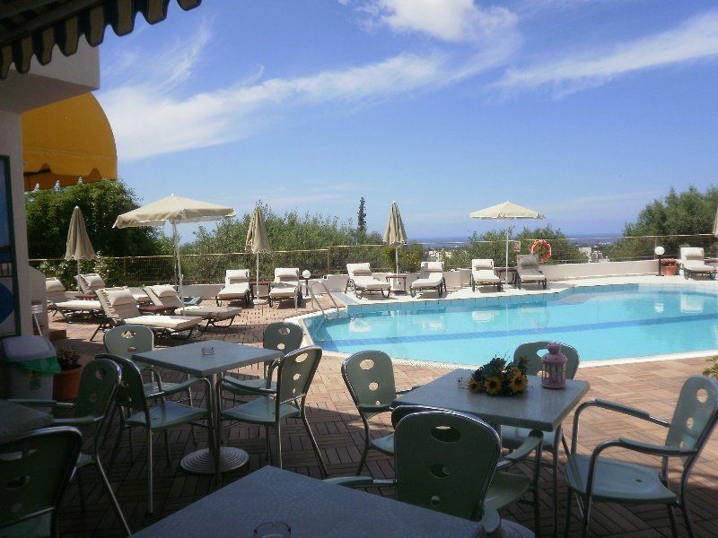 Bella Vista Hotel "By Checkin" Hersonissos  Ngoại thất bức ảnh